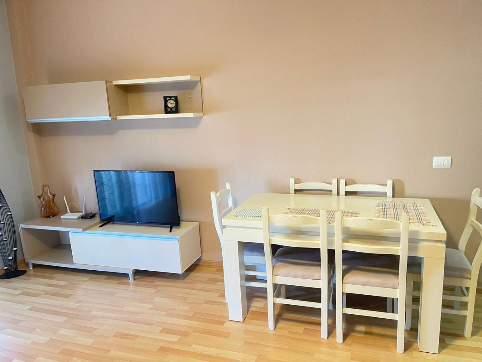 Xhemi'S Apartment Sarande Ngoại thất bức ảnh