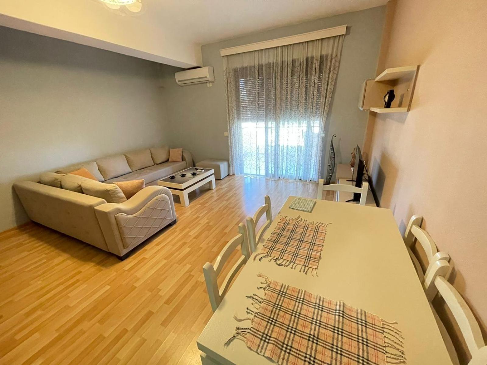Xhemi'S Apartment Sarande Ngoại thất bức ảnh