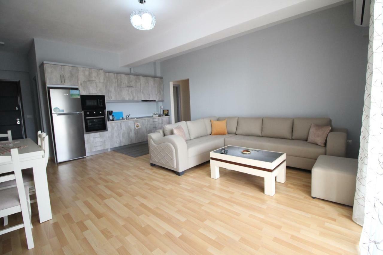 Xhemi'S Apartment Sarande Ngoại thất bức ảnh